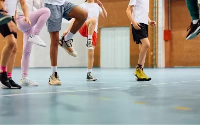 Férias escolares, a melhor época para reformar e fazer a manutenção de quadras esportivas e telhados em escolas